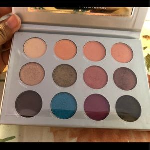 ⭐️⭐️⭐️SOLD⭐️⭐️⭐️ Boxycharm PUR palette